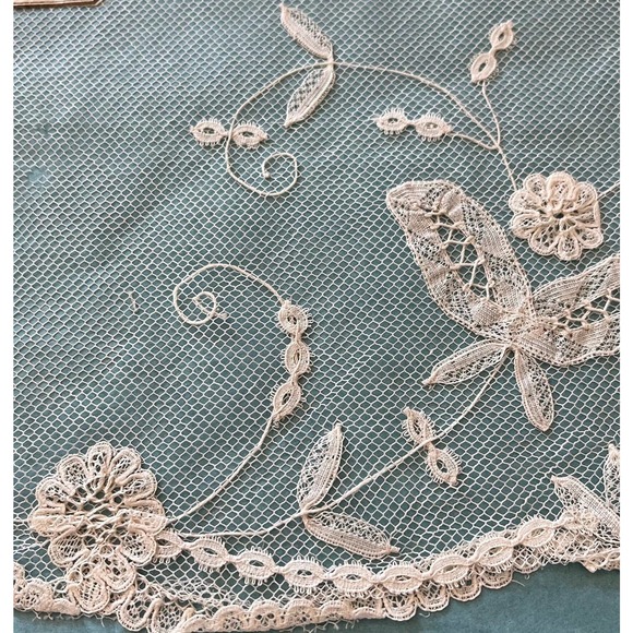 Antique Handmade Brussels Appliqué Lace Border Rectangular Panel, 17” by 7” - Picture 7 of 8